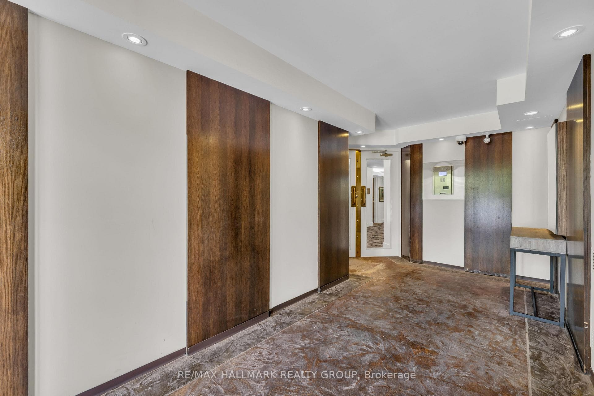 100 Rideau Terrace Unit 7 photo 5
