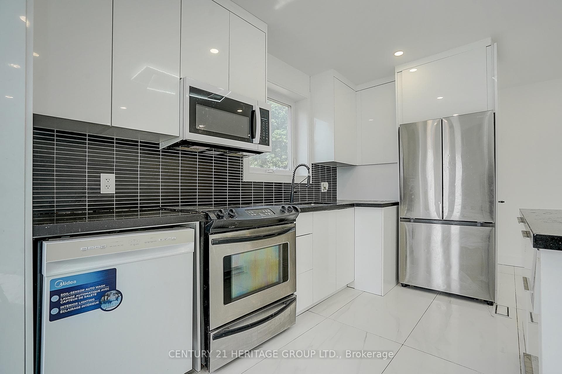 326 McConvey Drive photo 8