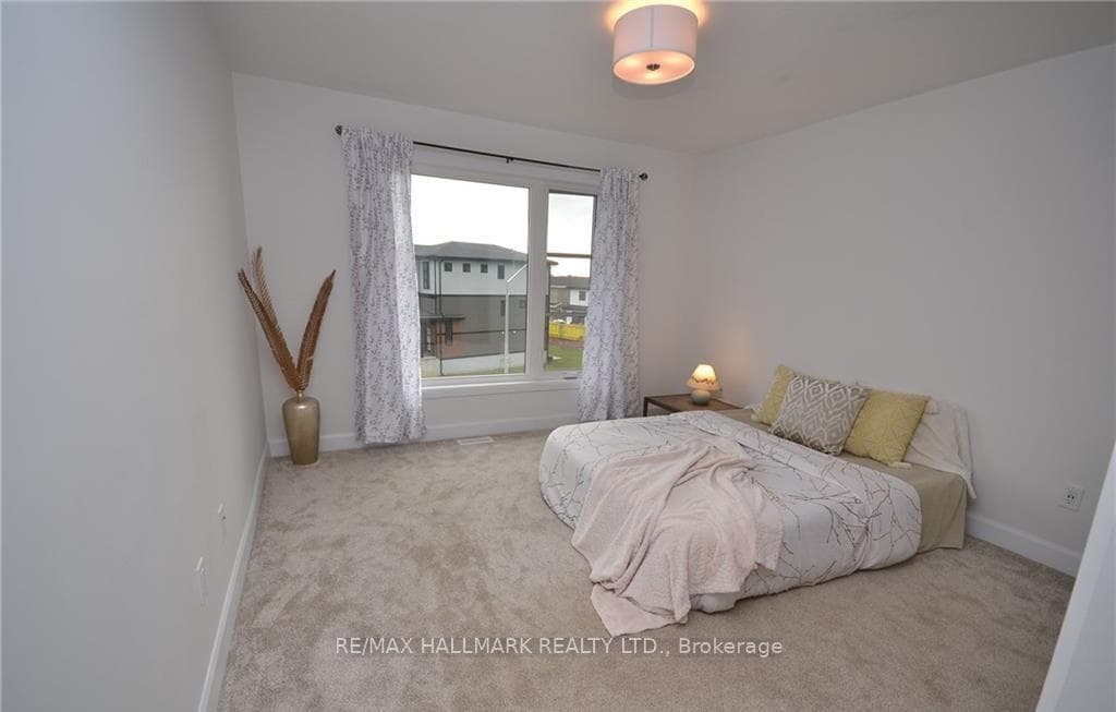 143 Superior Drive photo 17