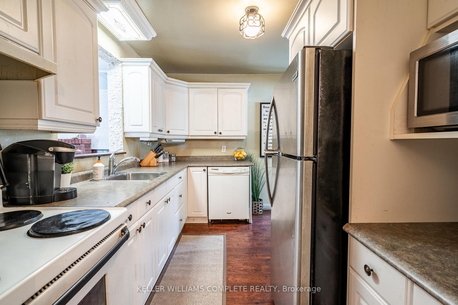 520 Bridgman Avenue photo 6