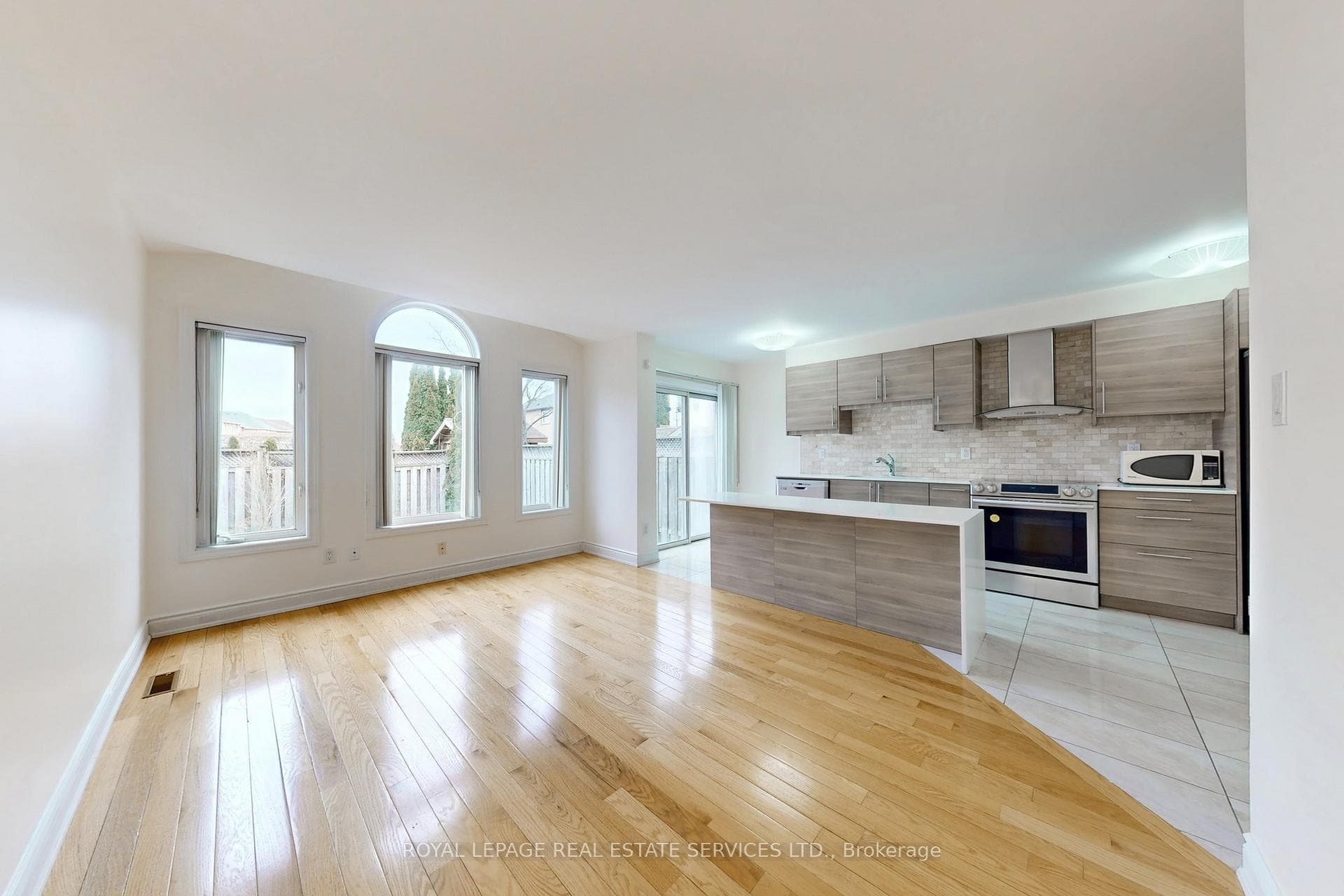 908 Stonebridge Avenue photo 48