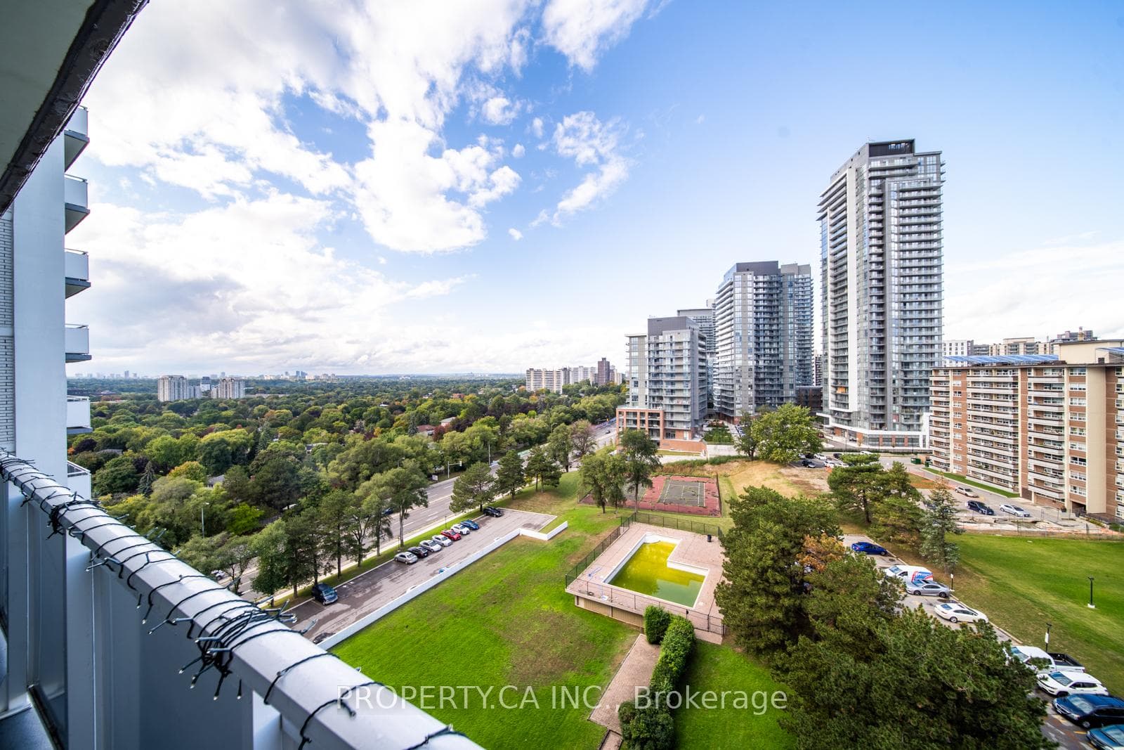 10 Parkway Forest Drive Unit 1208 photo 15
