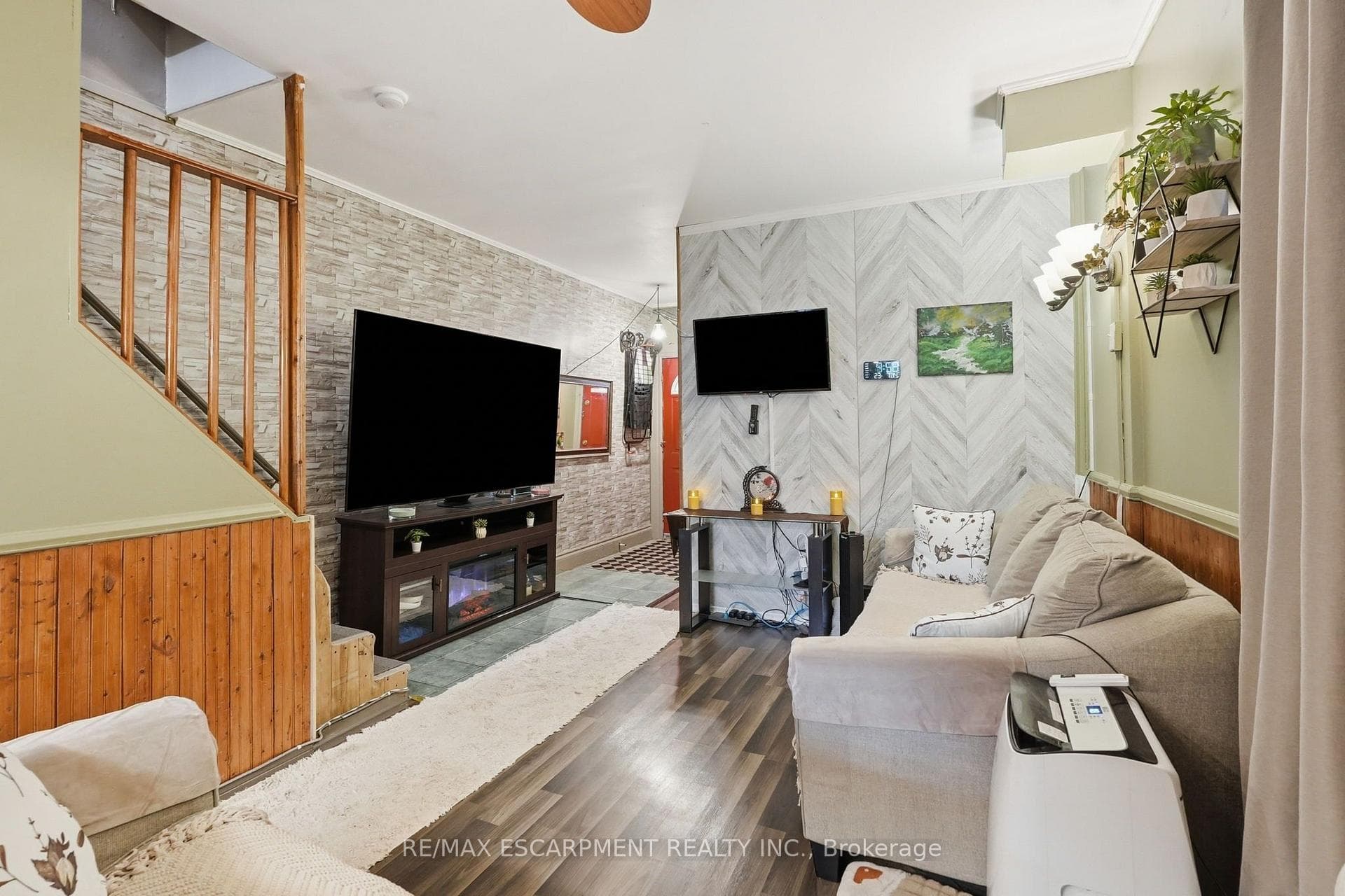 182 Cavell Avenue photo 10