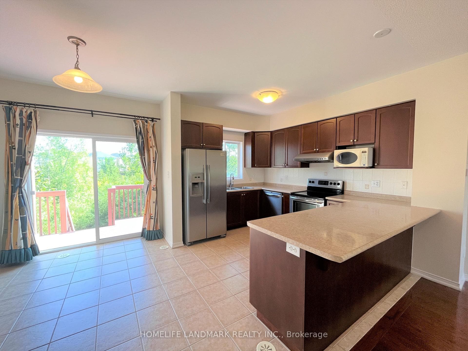 79 John Bell Crescent photo 5