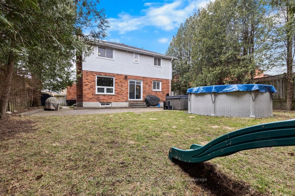 56 Harwood Road photo 27