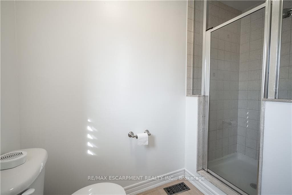 39 Pebble Valley Avenue photo 21
