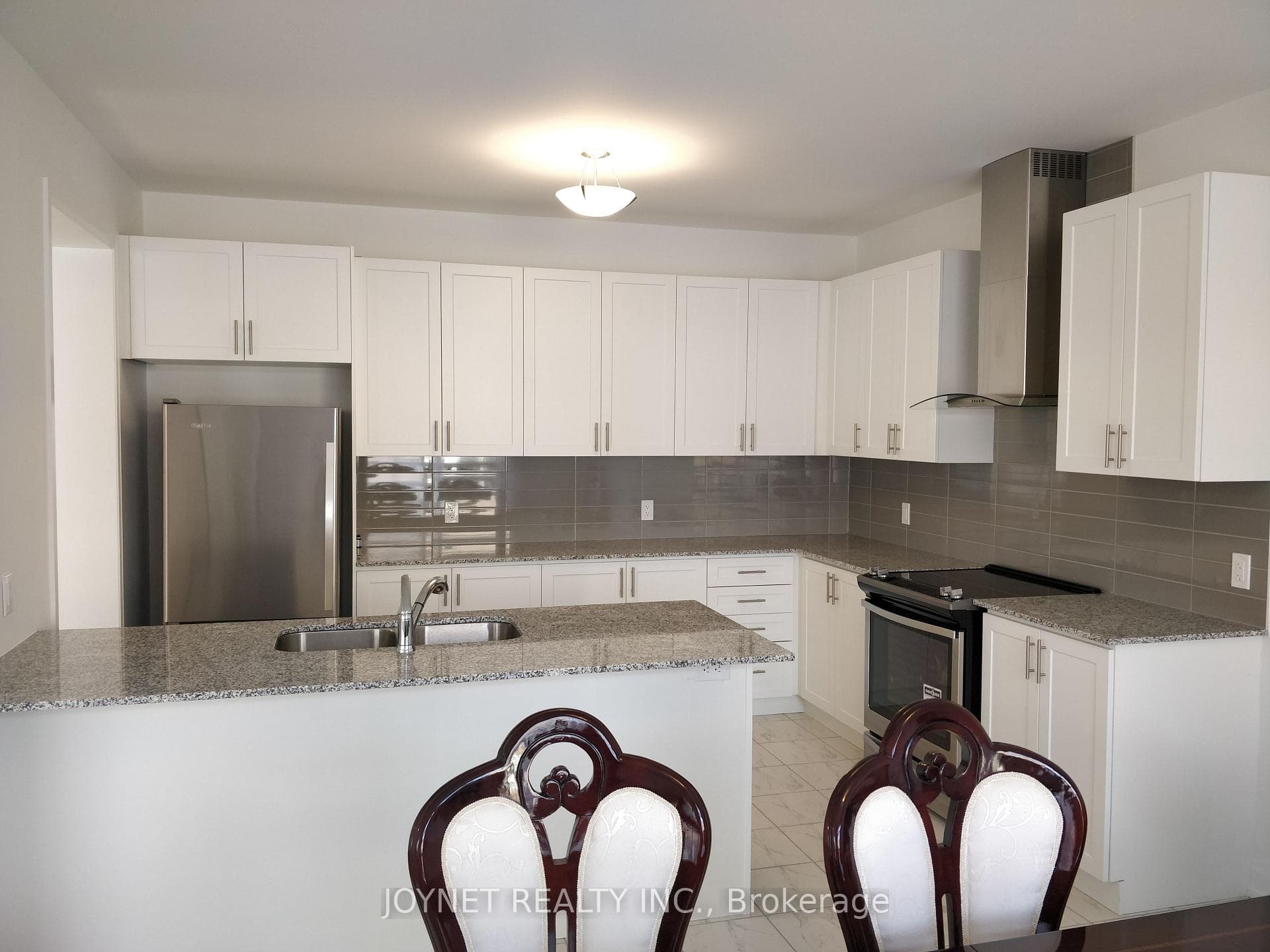 8 Red Rose Lane photo 8