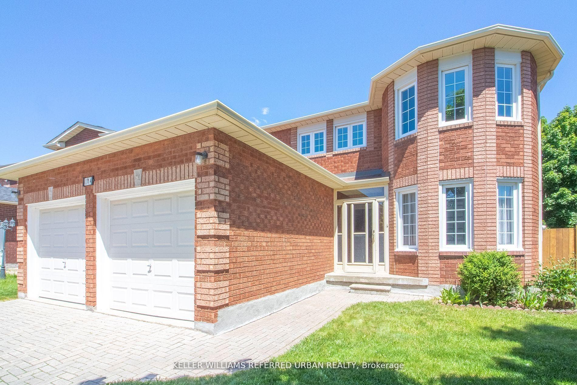 104 Bernard Avenue photo 2