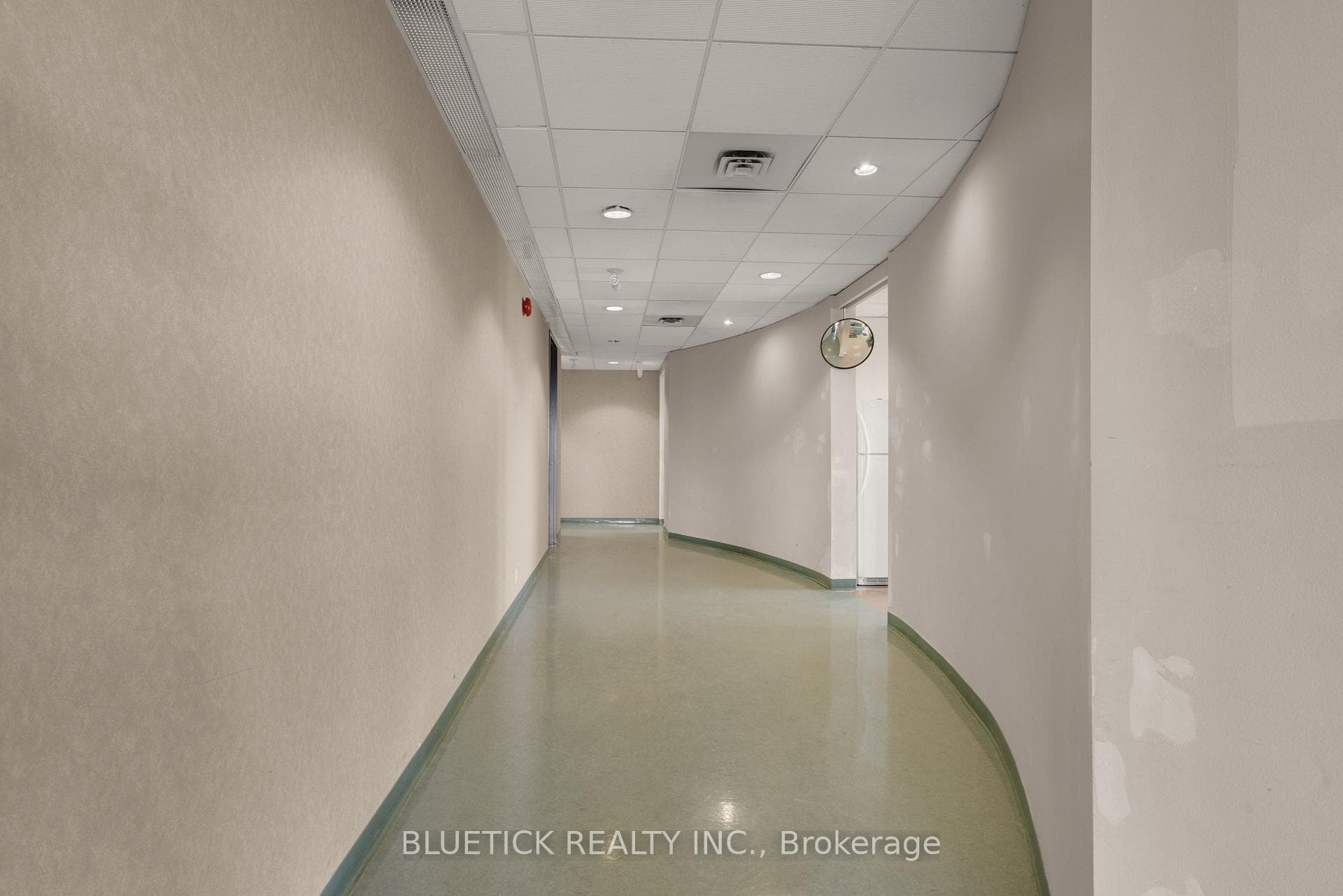 690 Dorval Drive Unit 600 photo 20