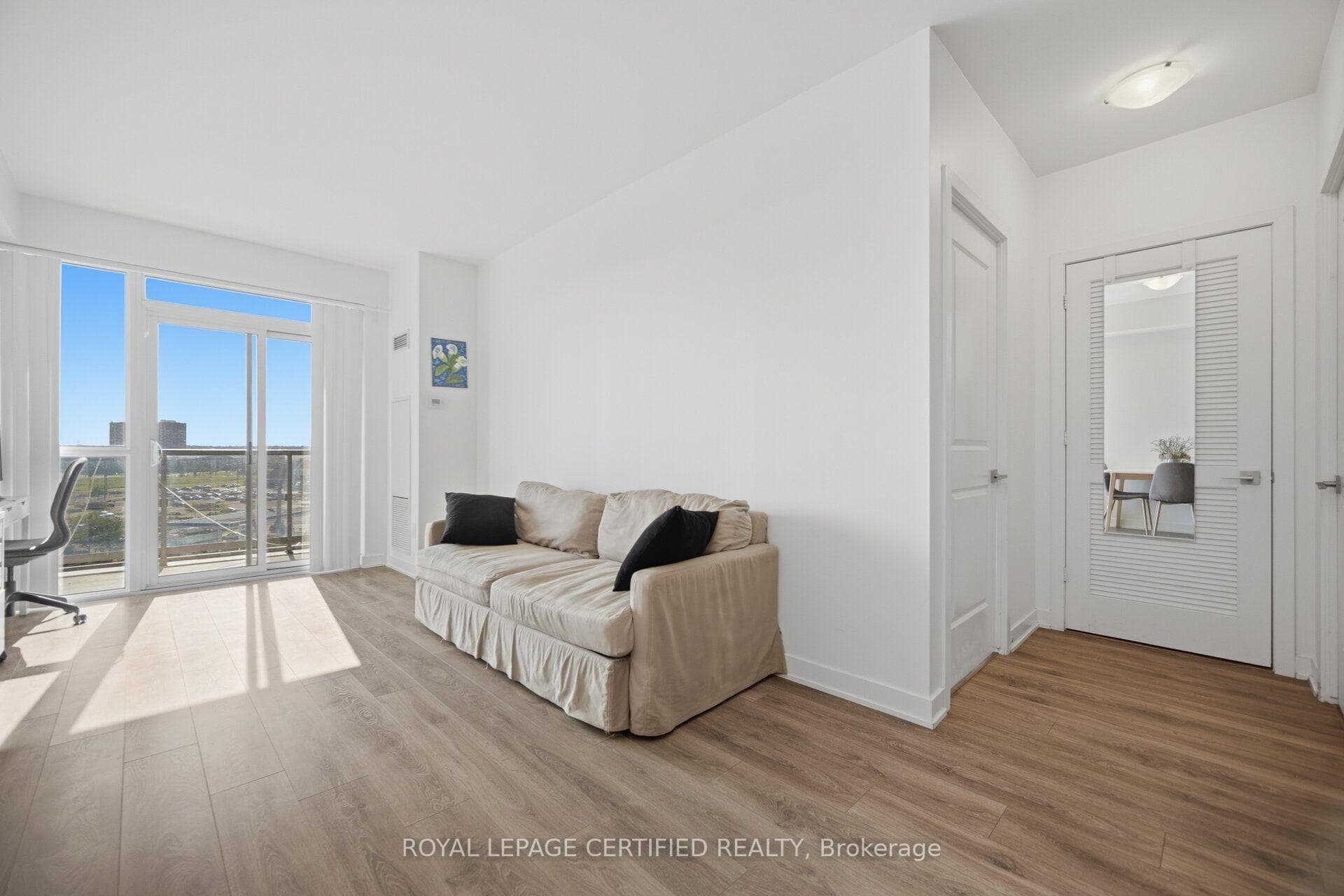 4633 Glen Erin Drive Unit 710 photo 21