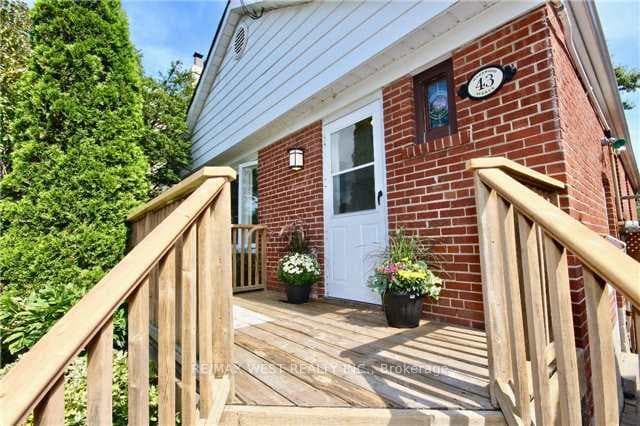 43 Harewood Avenue photo 2