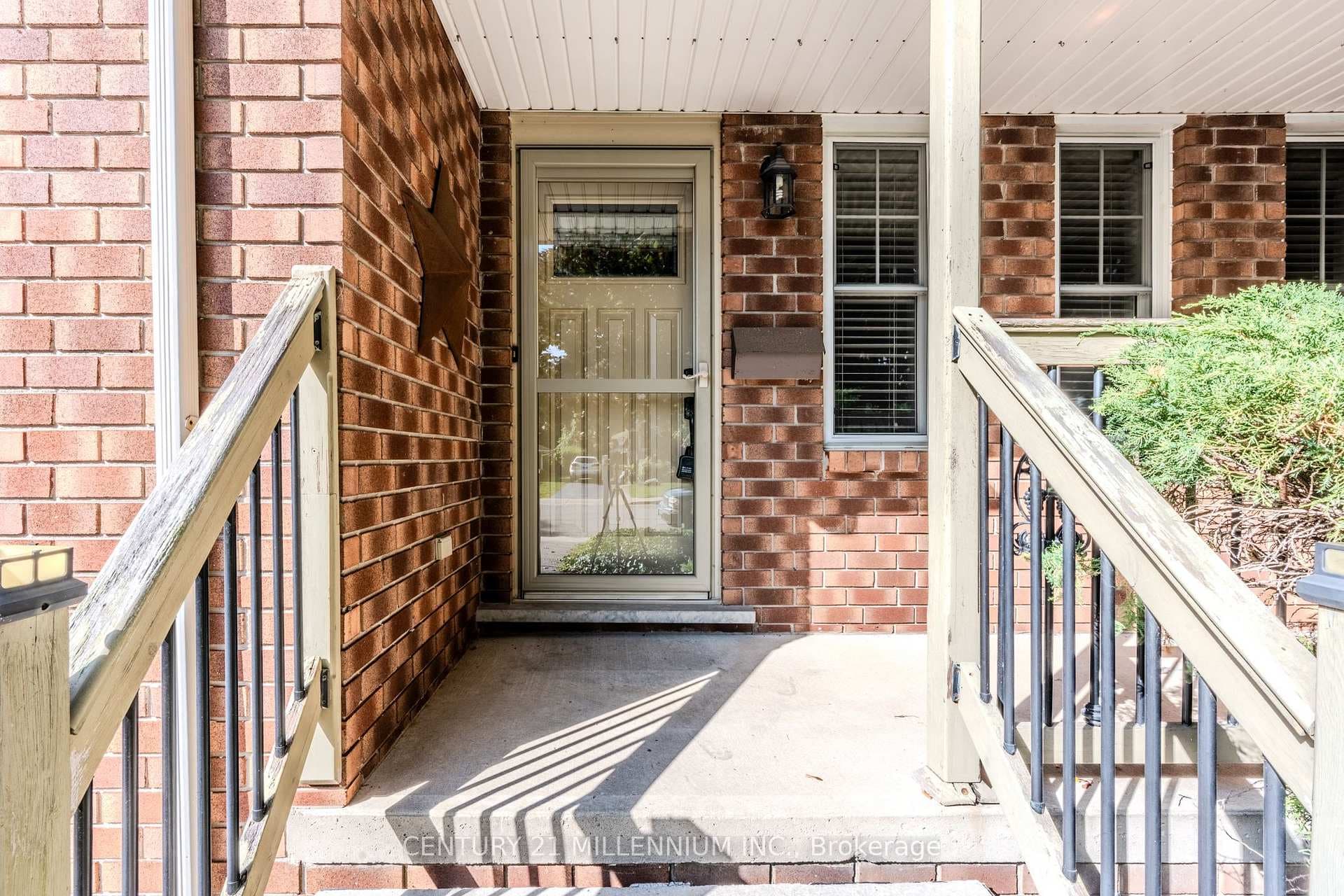 60 Ofield Road photo 3