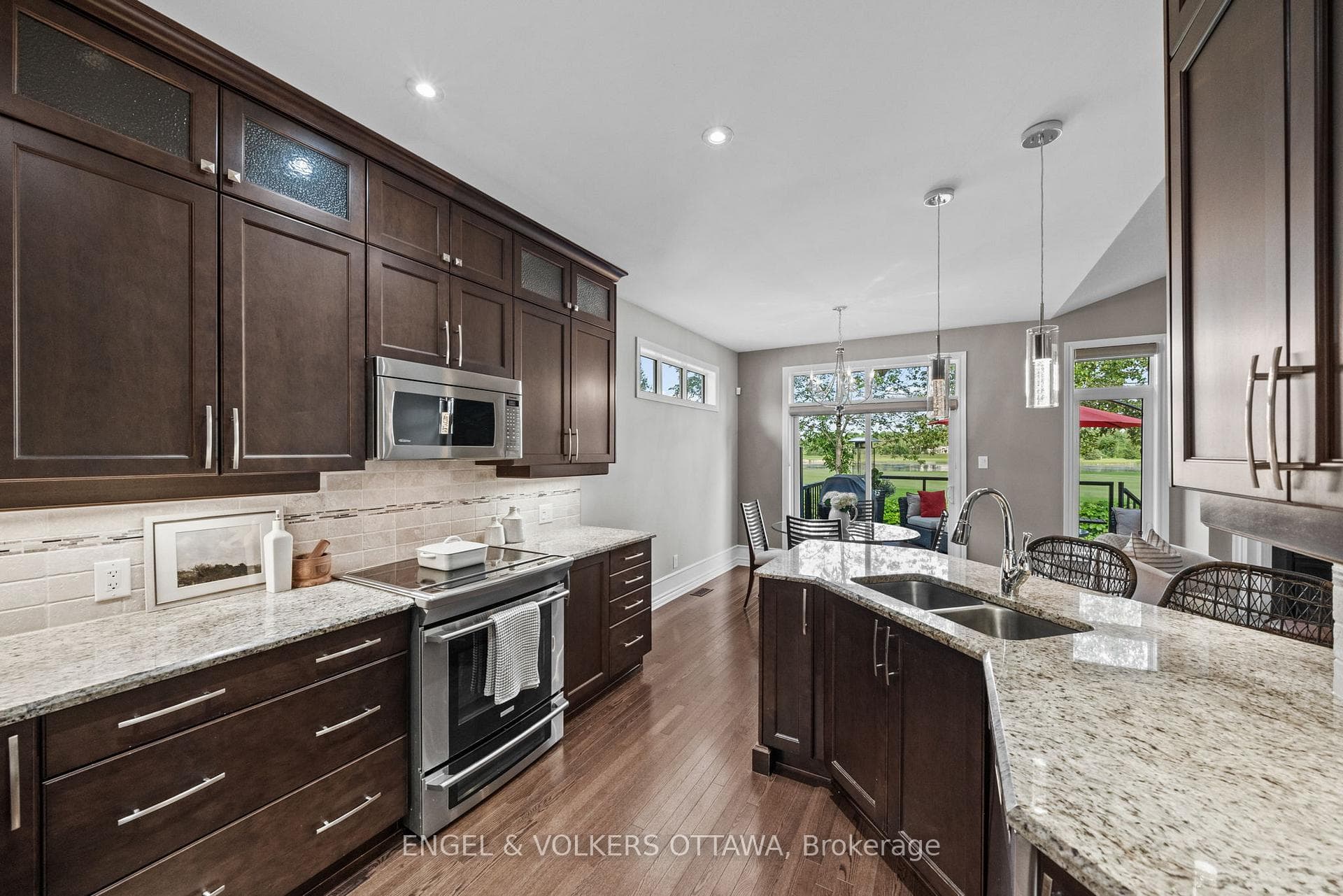 112 Equinelle Drive photo 17