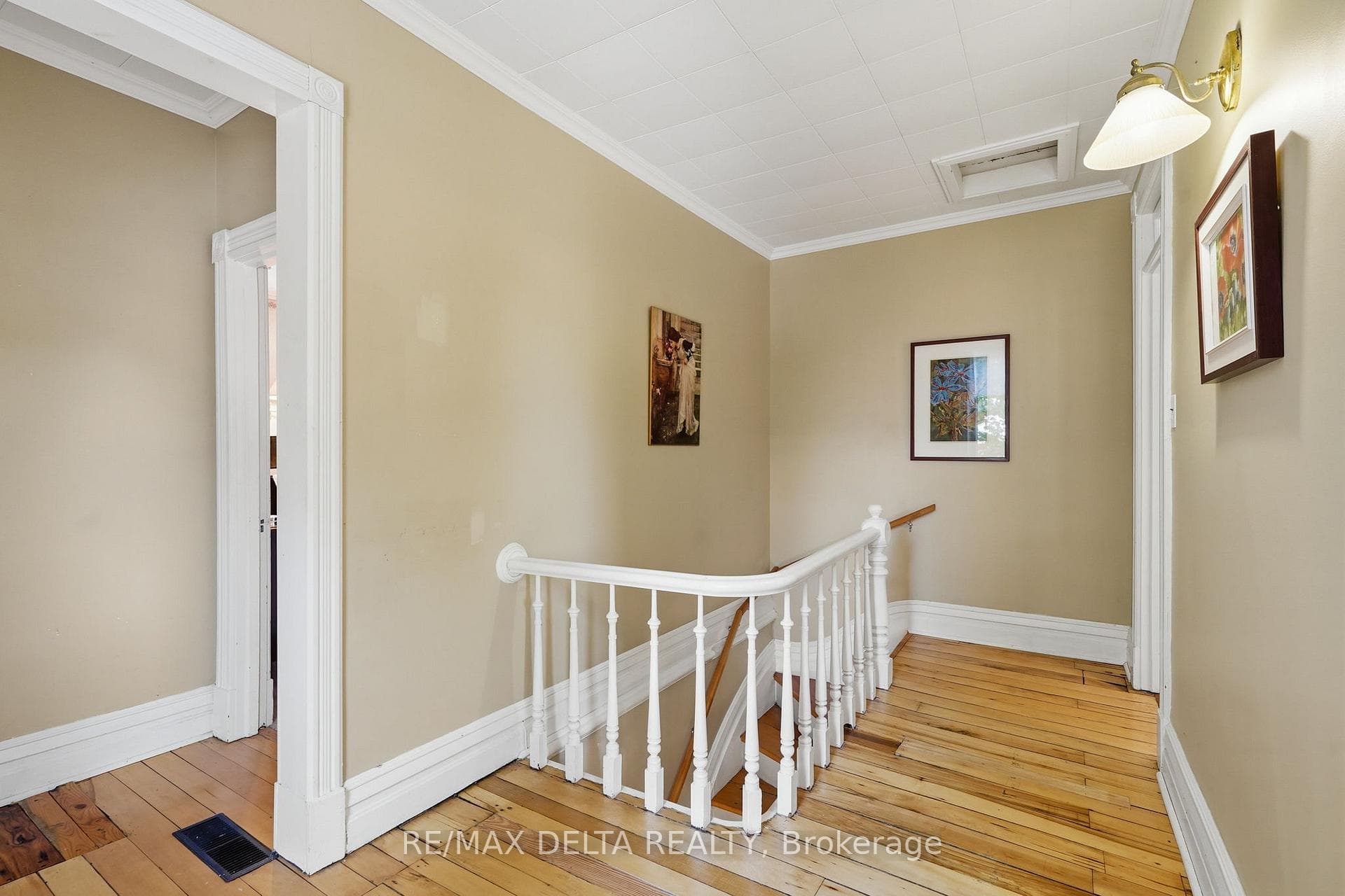 Upstairs landing.