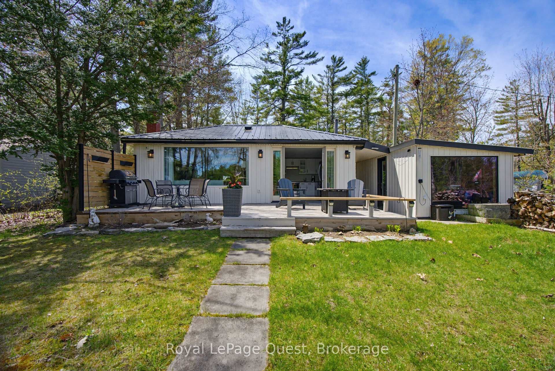 121 Stanley Road photo 34