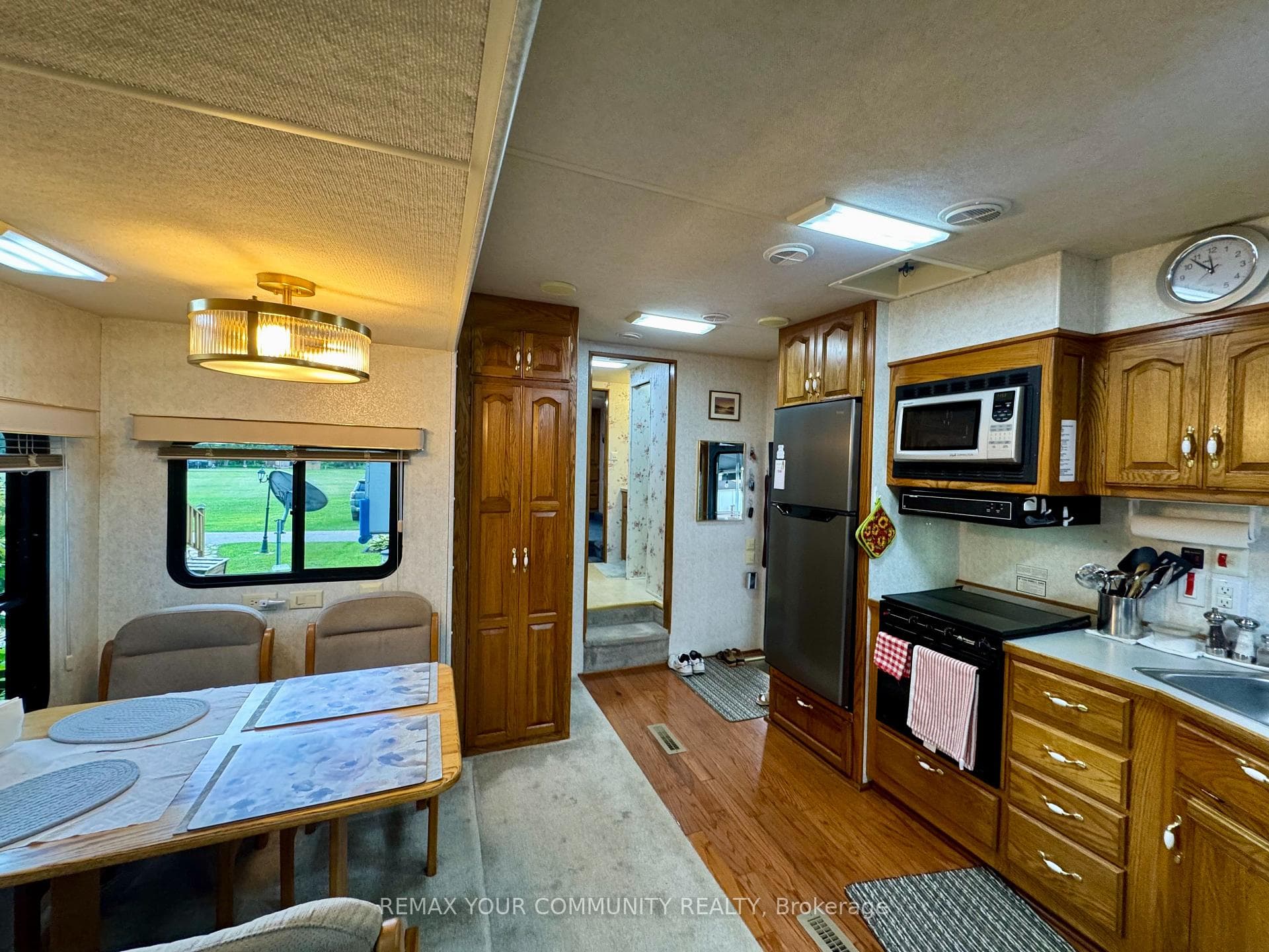 285 Crydermans Side Road Unit 33 photo 5