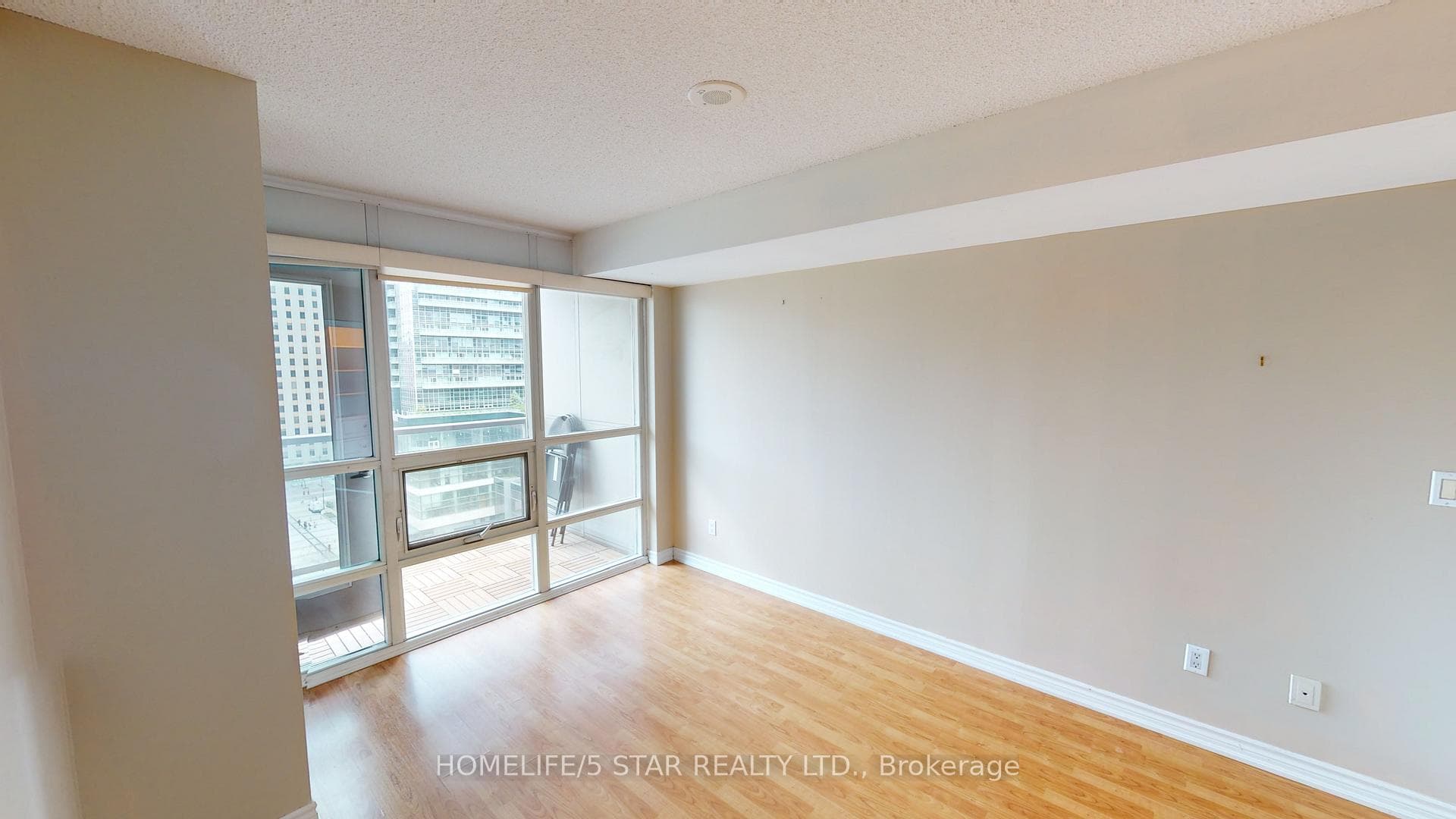 761 Bay Street Unit 1104 photo 13