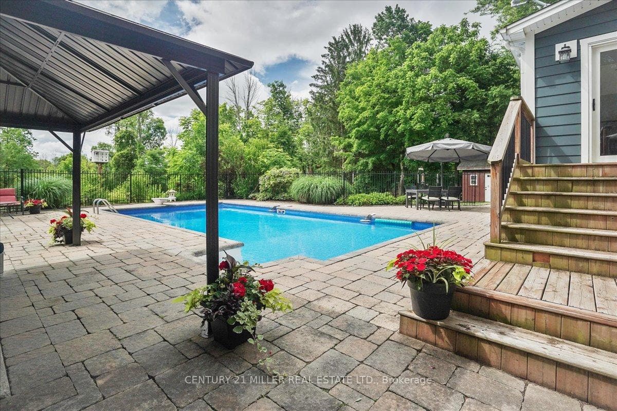 556 Parkside Drive photo 30