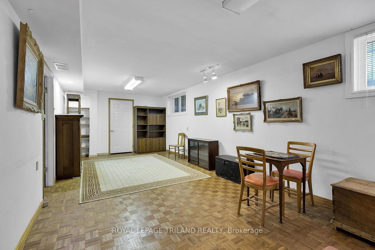 580 Rosecliffe Terrace photo 29