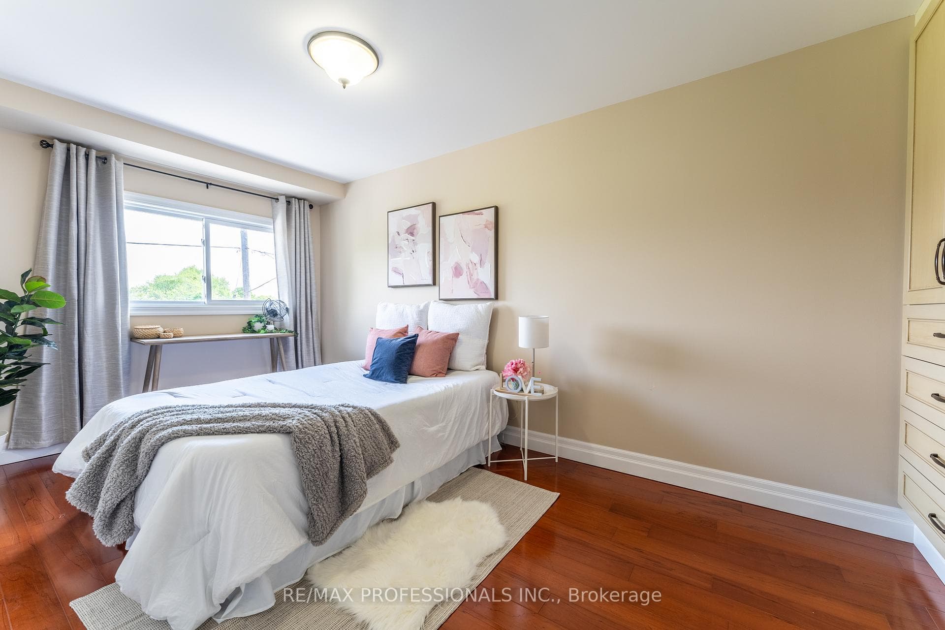 716A Krosno Boulevard photo 21