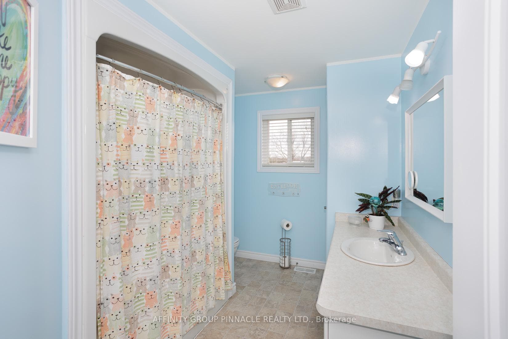 38 Laird Drive photo 27