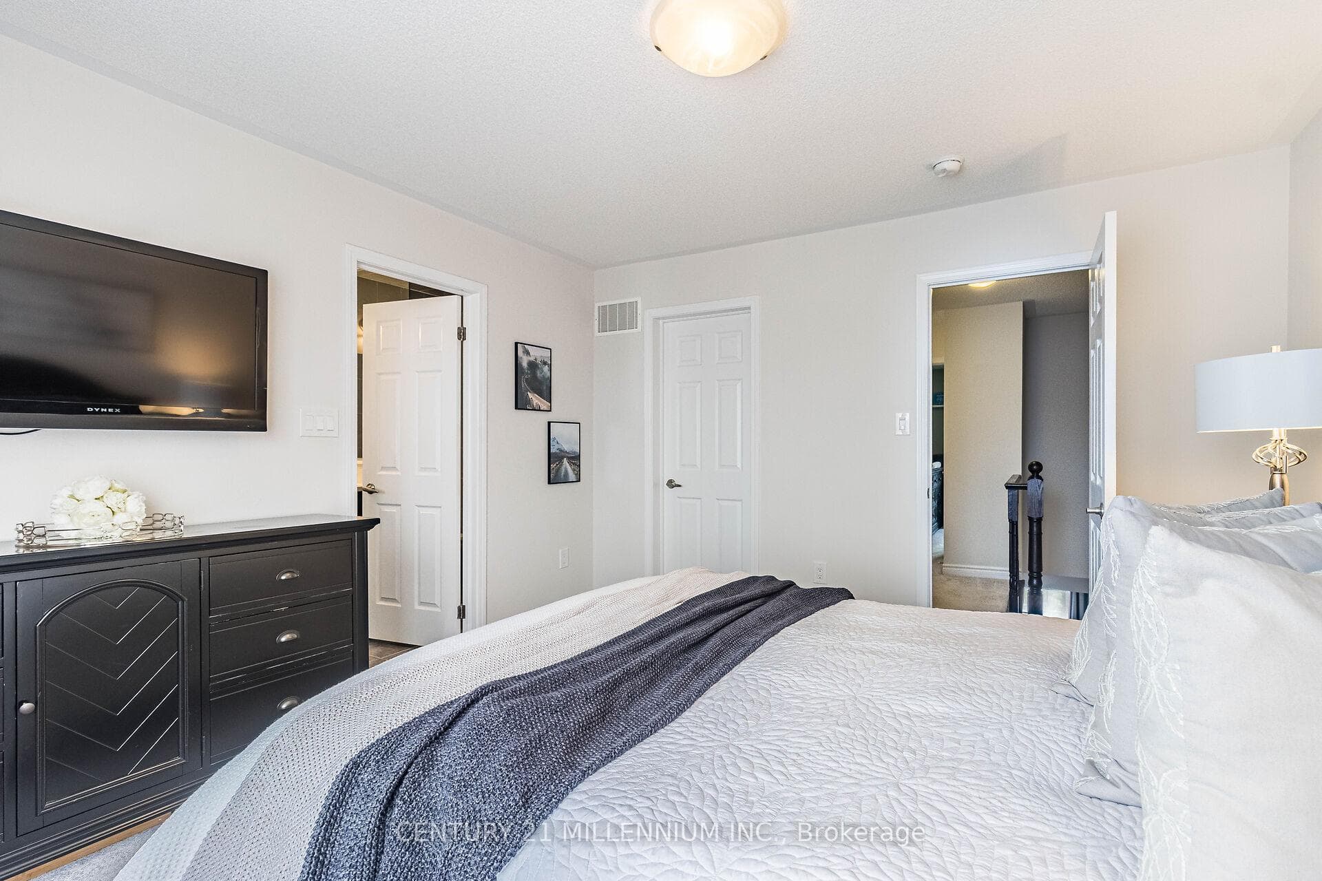 77 Bannister Crescent photo 21