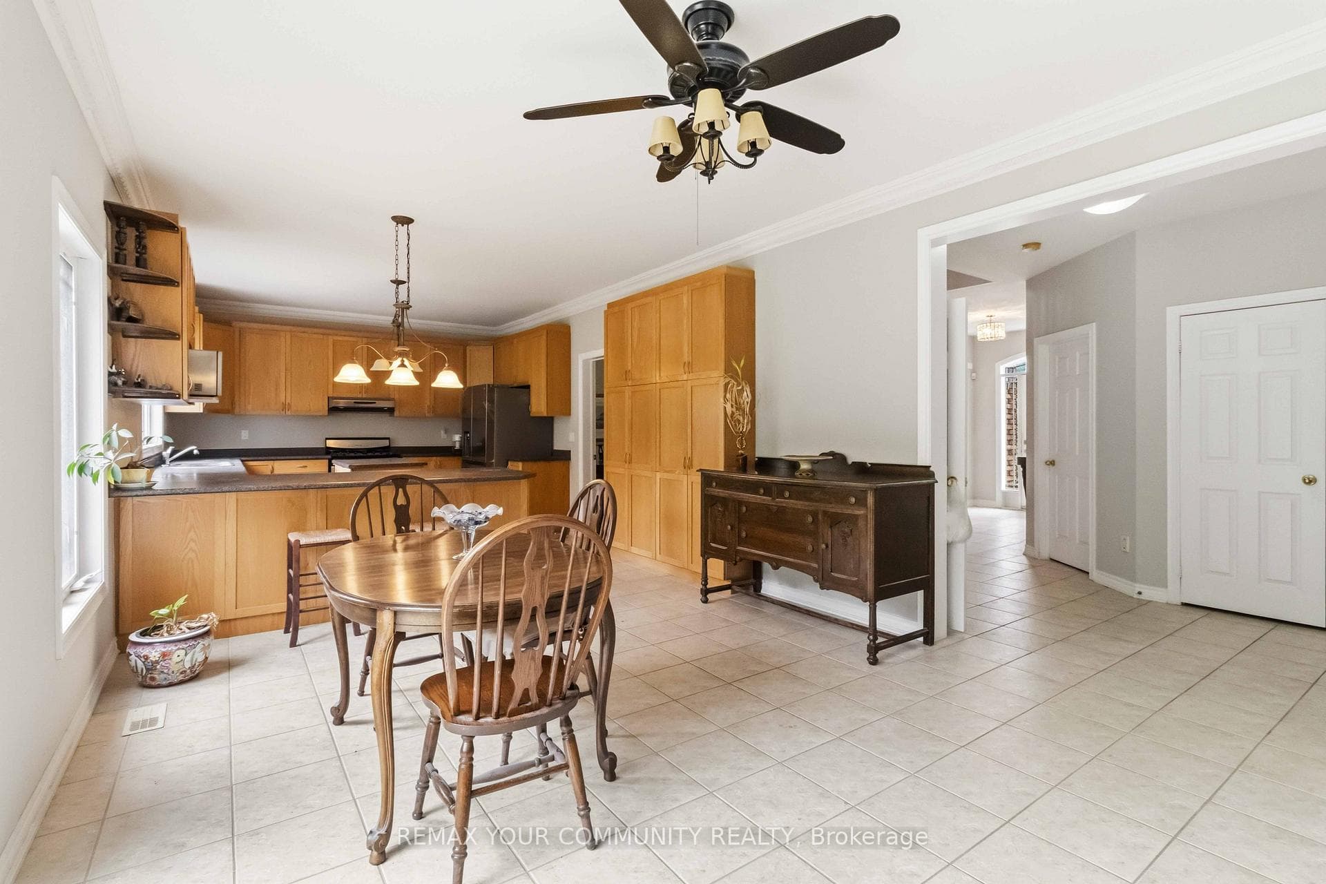 40 Hunterwood Chase photo 11