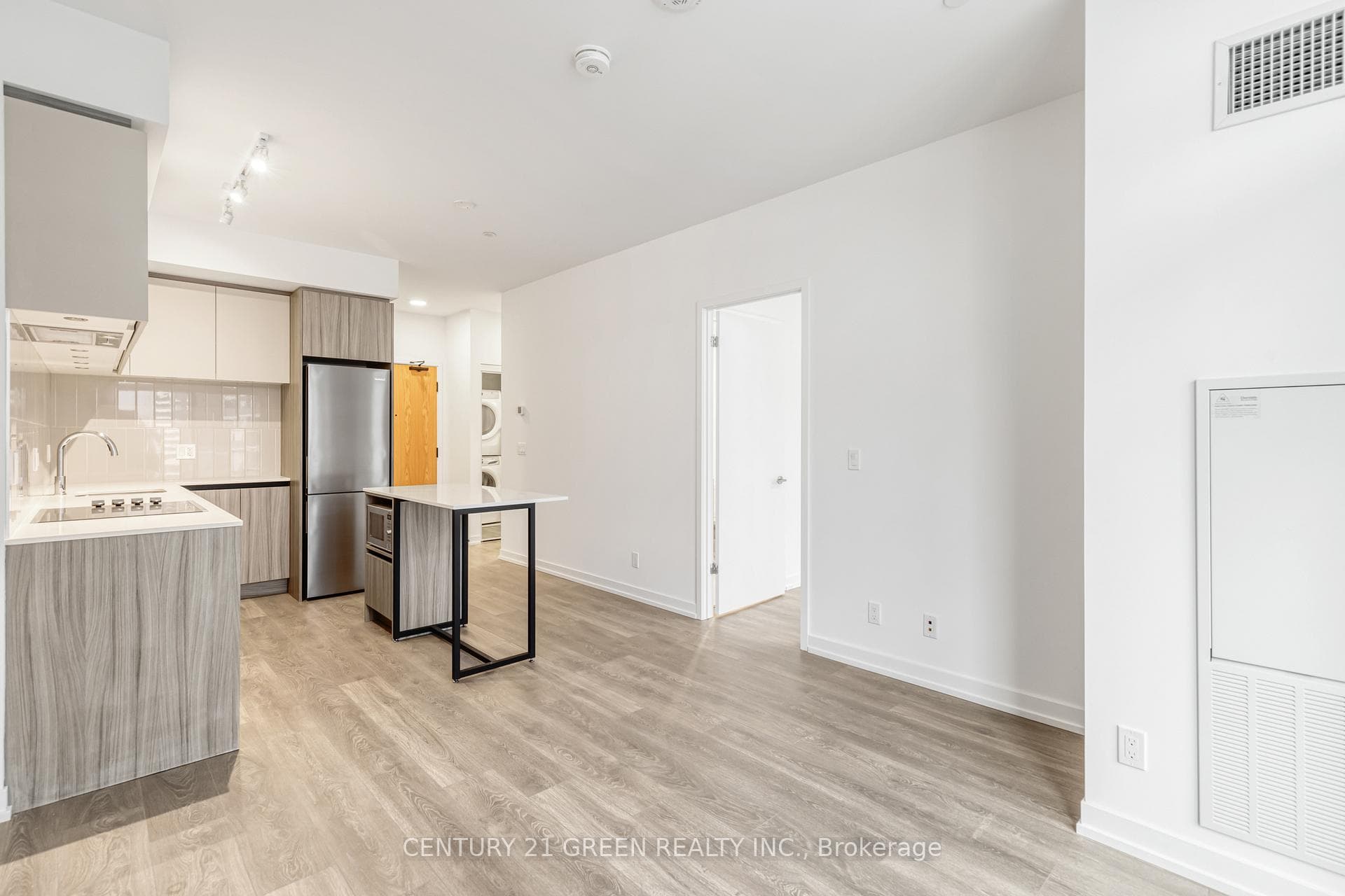 8 Beverley Glen Boulevard Unit 809 photo 20