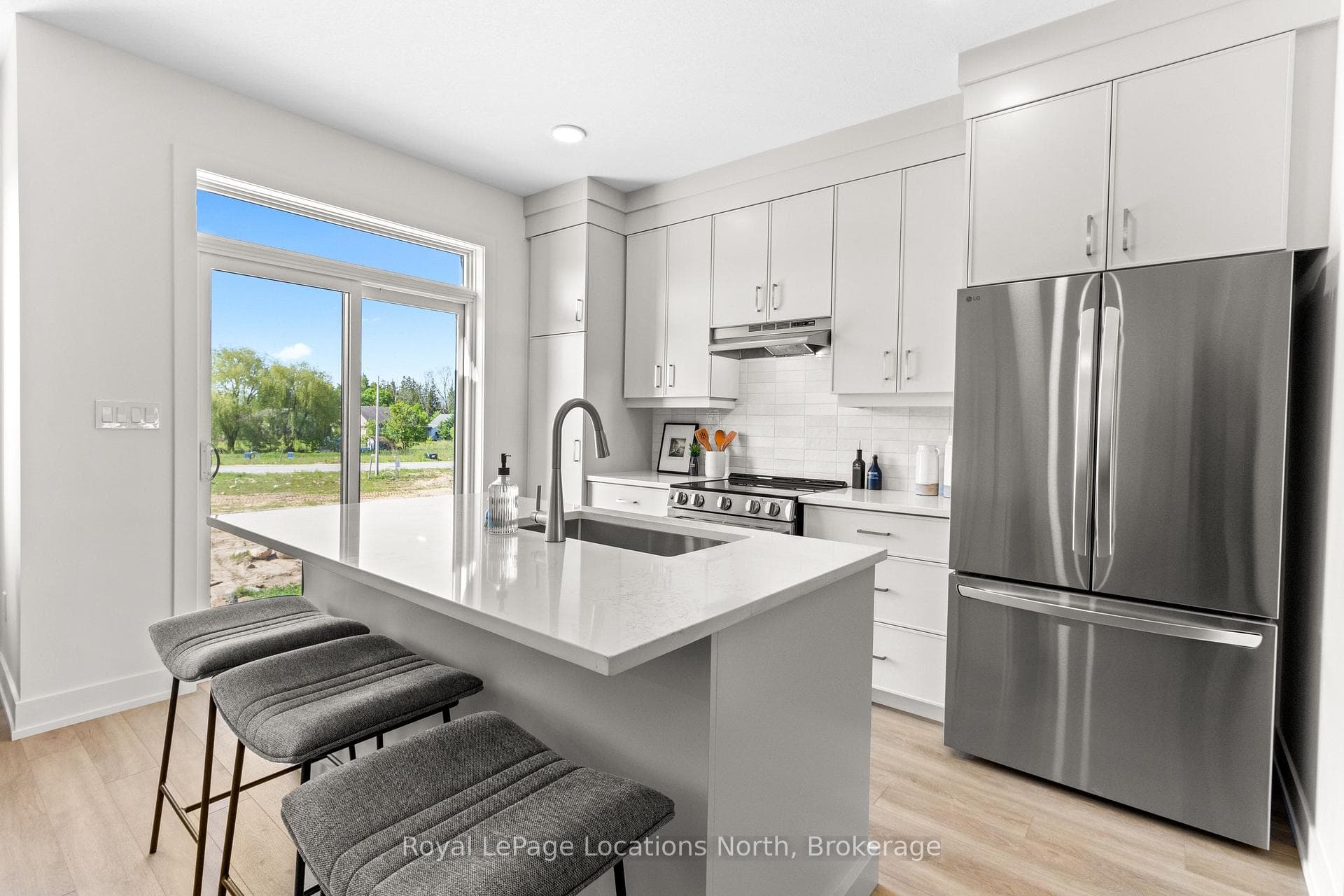 261 Jackson Street photo 8
