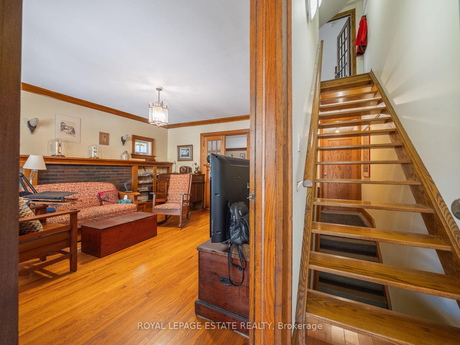 2275 Queen Street photo 29