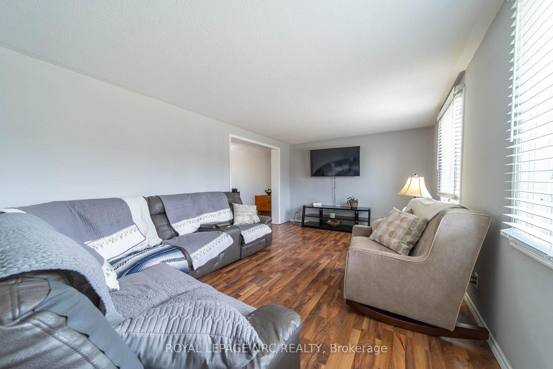 6130 Kalar Road photo 5