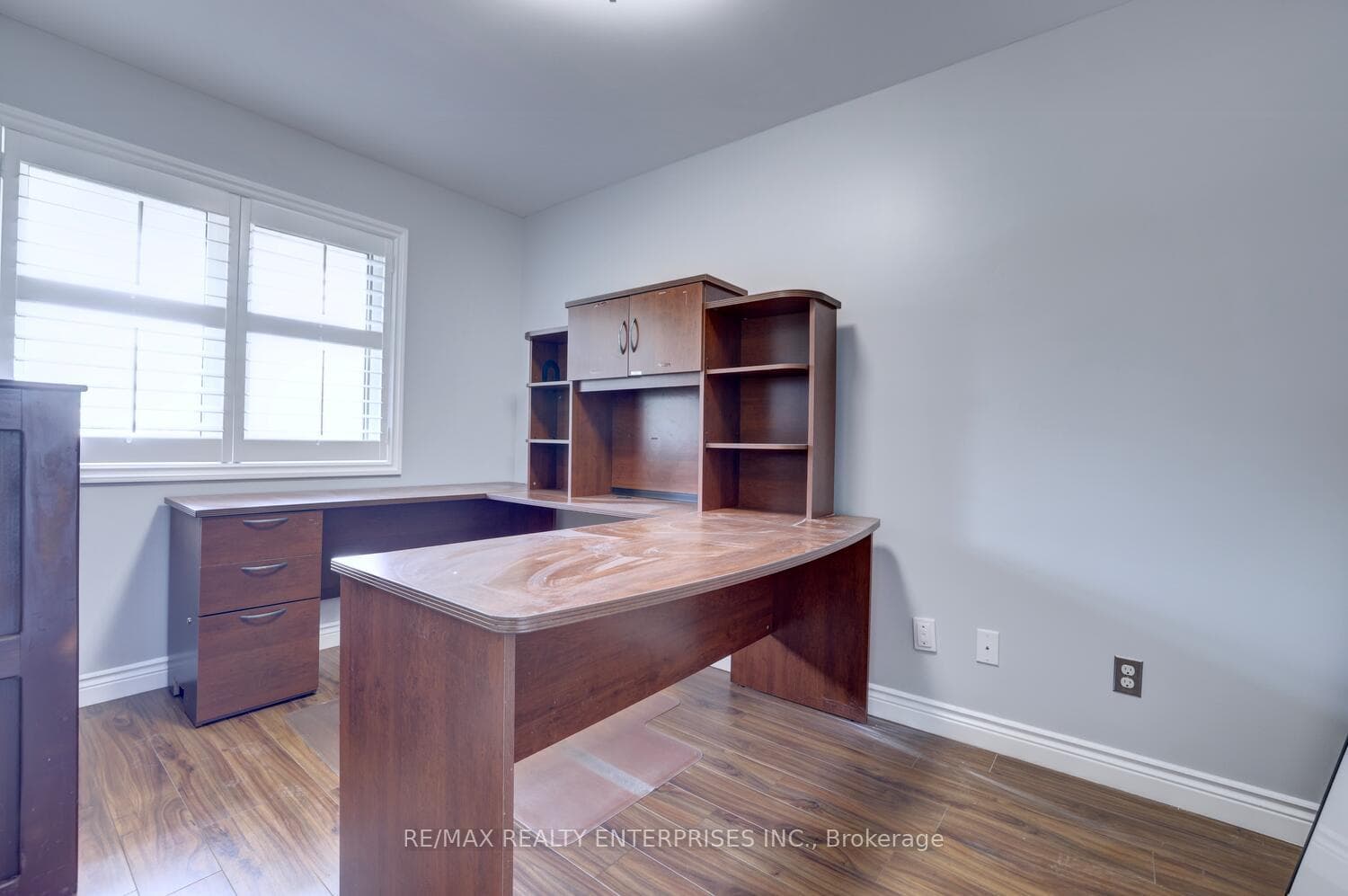 1751 Queen Street photo 11
