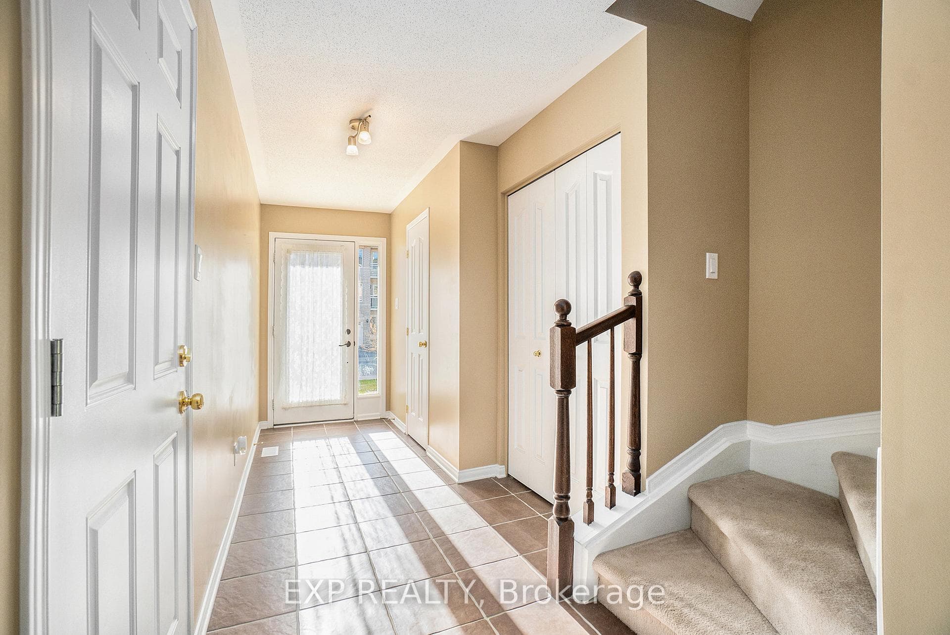 378 Citiplace Drive photo 3