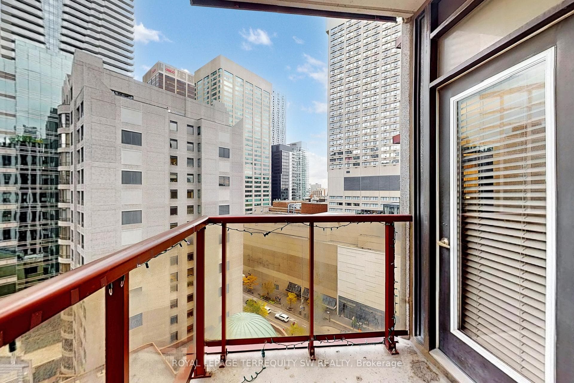 85 Bloor Street Unit 1612 photo 14