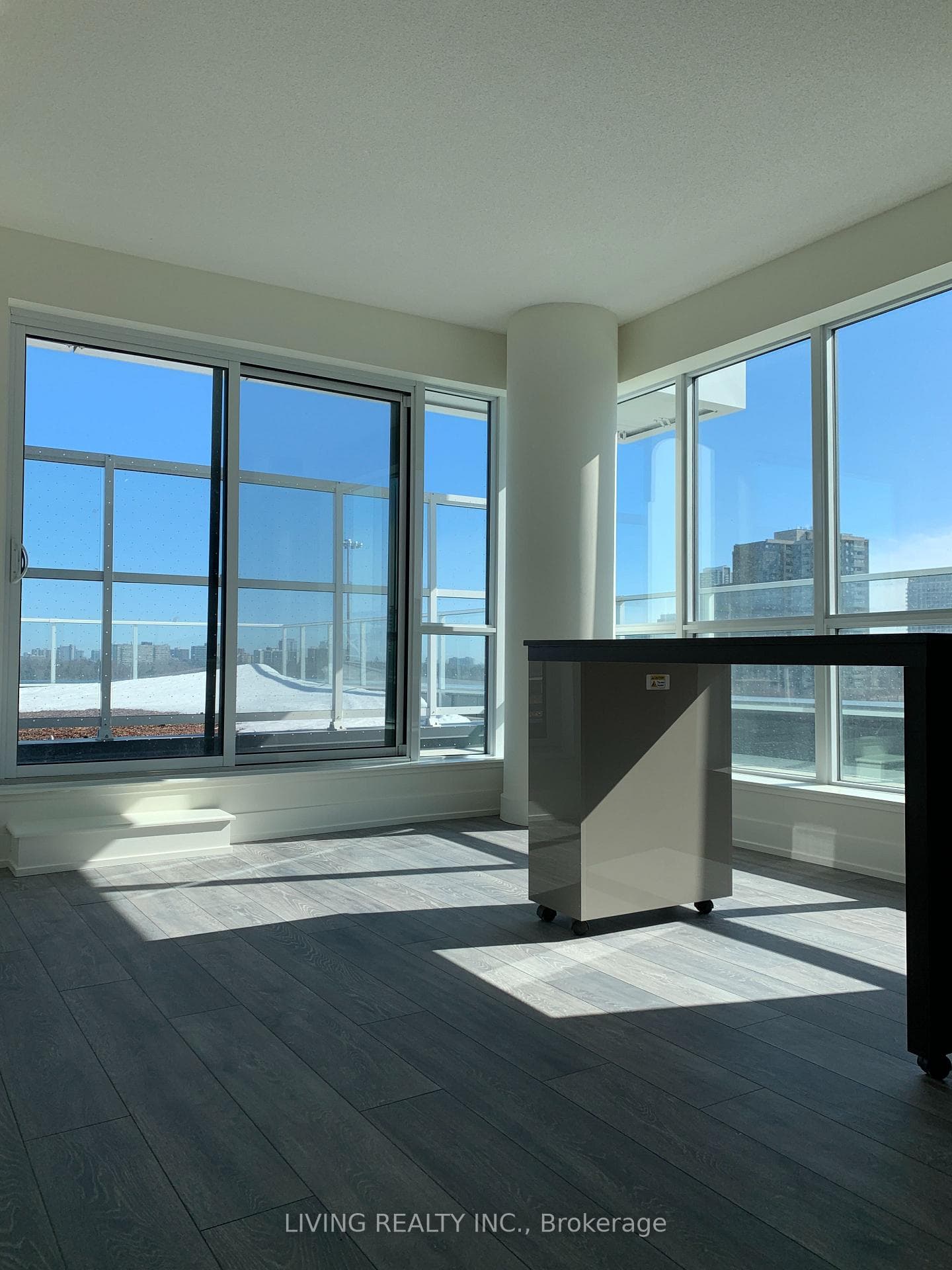 180 Fairview Mall Drive Unit 712 photo 3