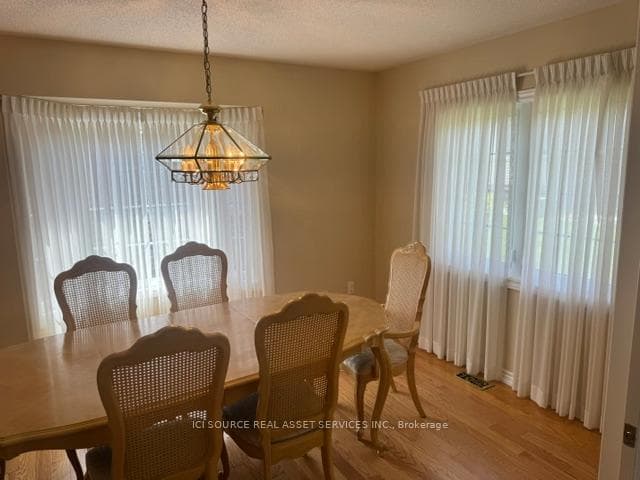 19 Leland Lane photo 13