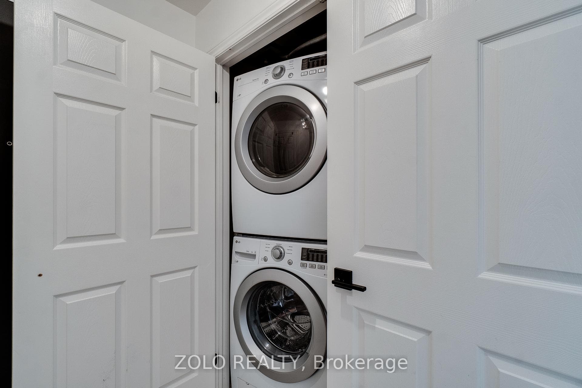 2420 Baronwood Drive Unit 8-02 photo 34