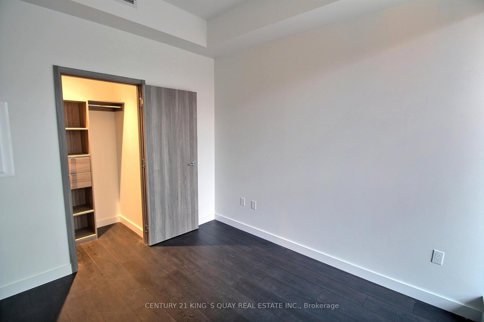 85 Mcmahon Drive Unit 211 photo 11