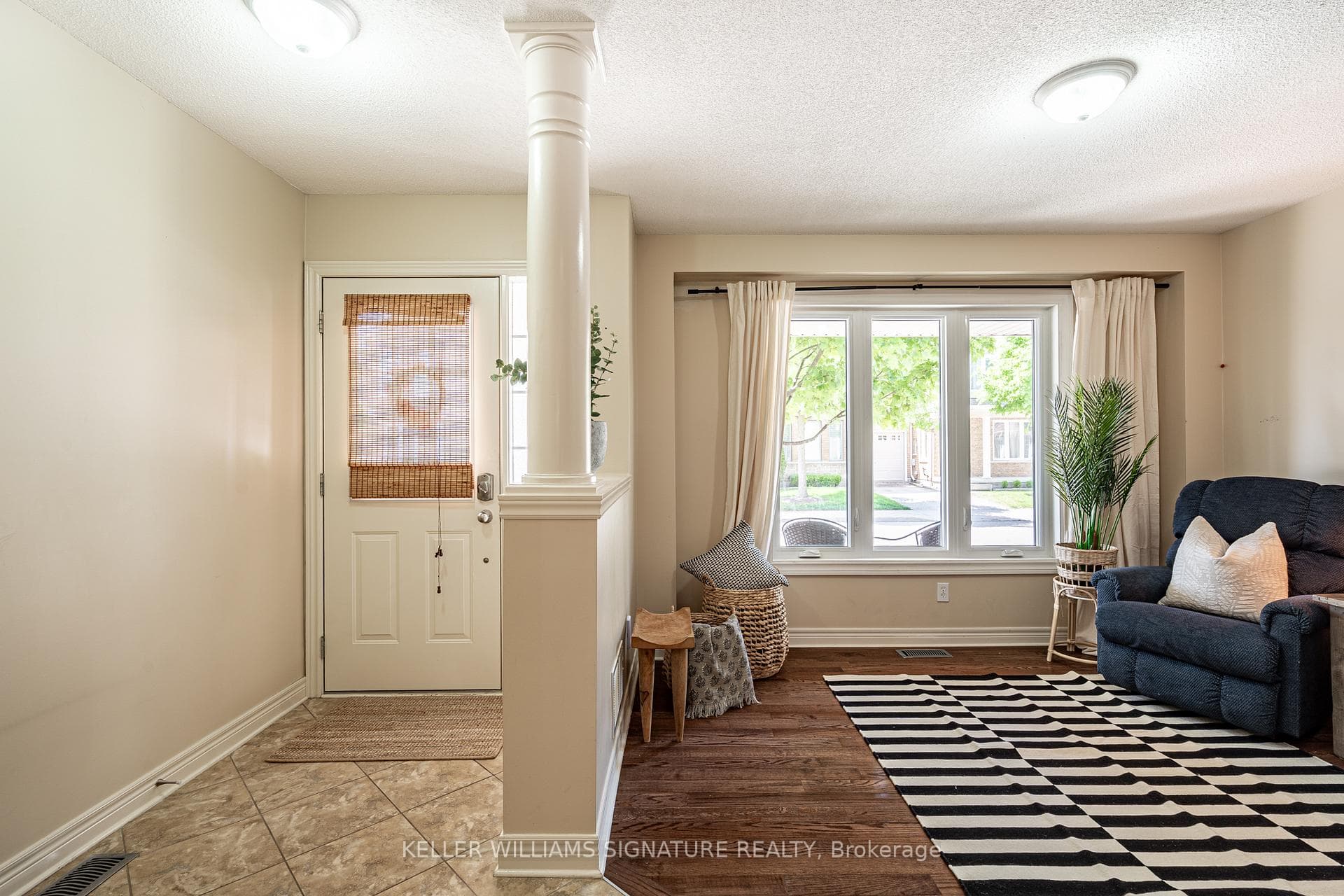 2245 Stokes Lane photo 3
