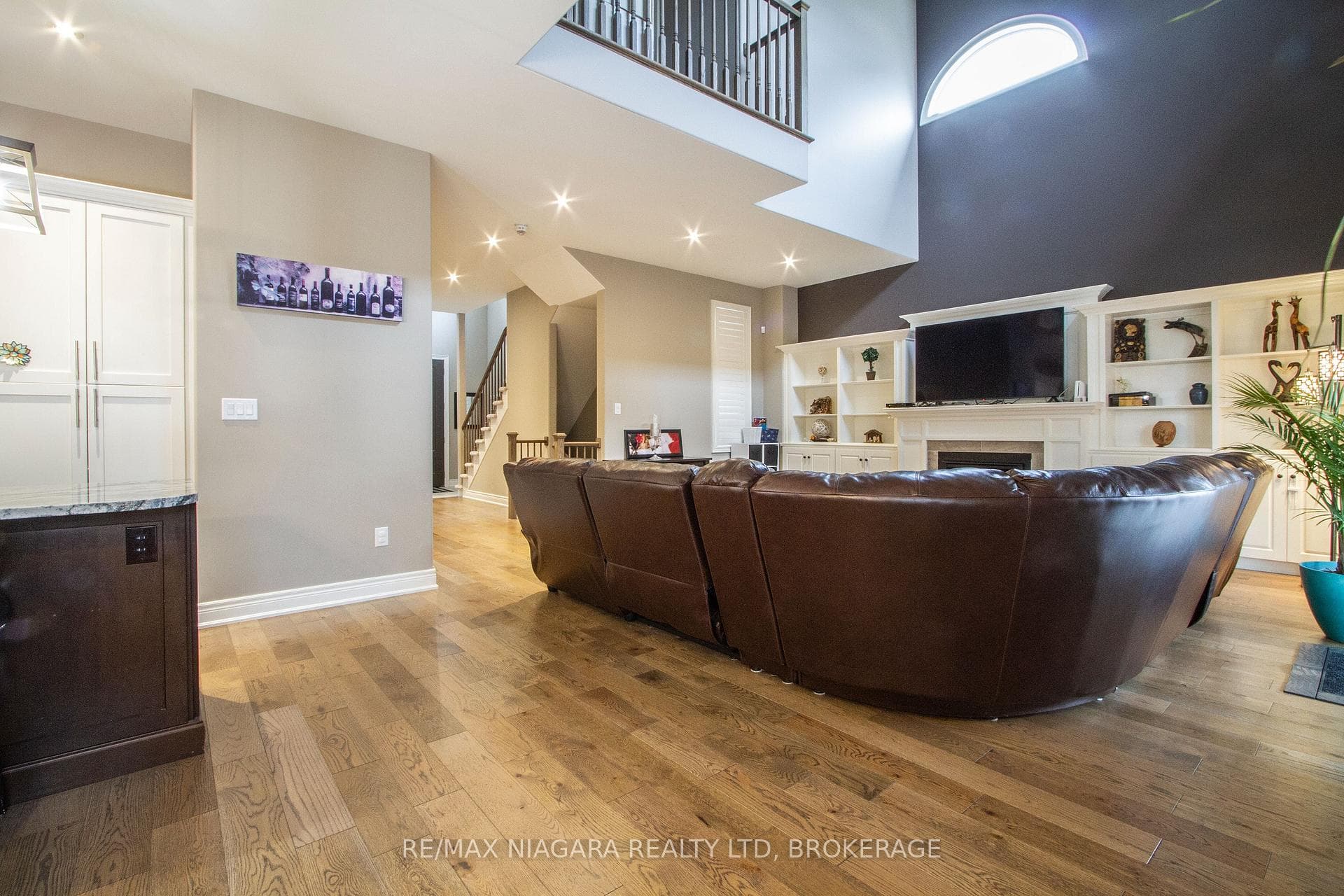 7174 Optimist Lane photo 8