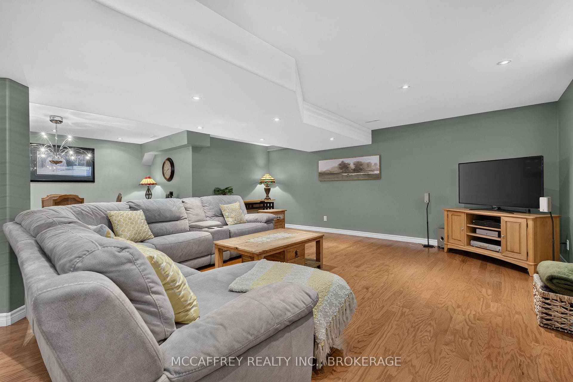 9 Hartwood Crescent photo 36