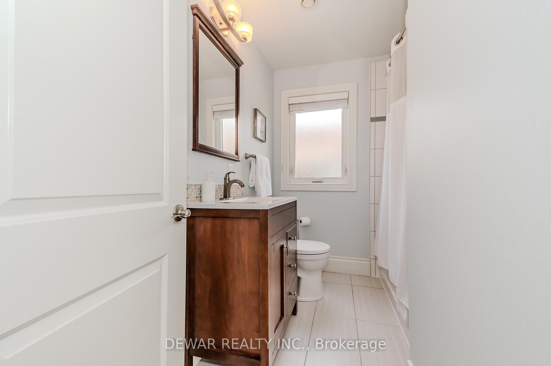 13 Christopher Drive photo 22