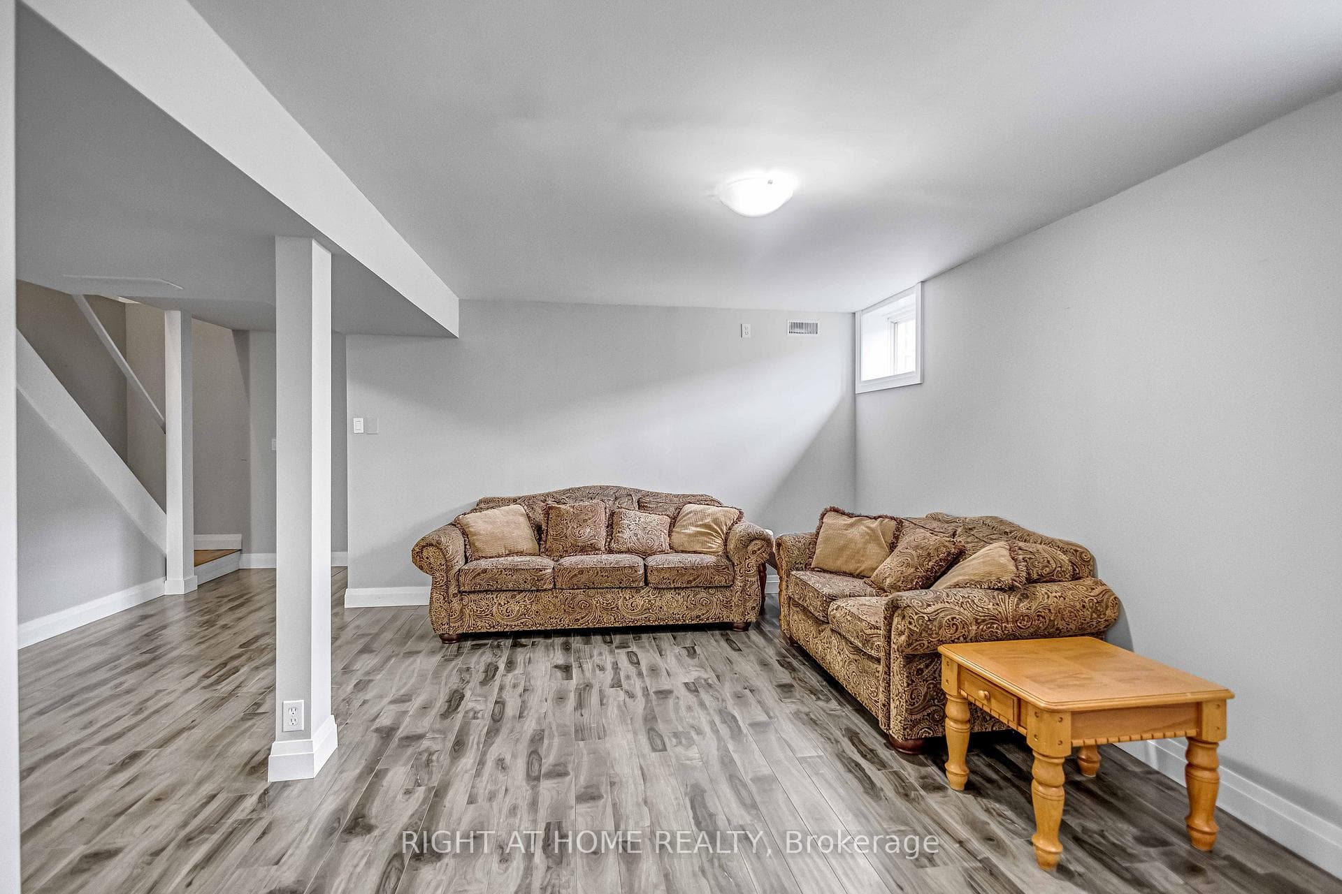 8 Brantdale Avenue photo 19