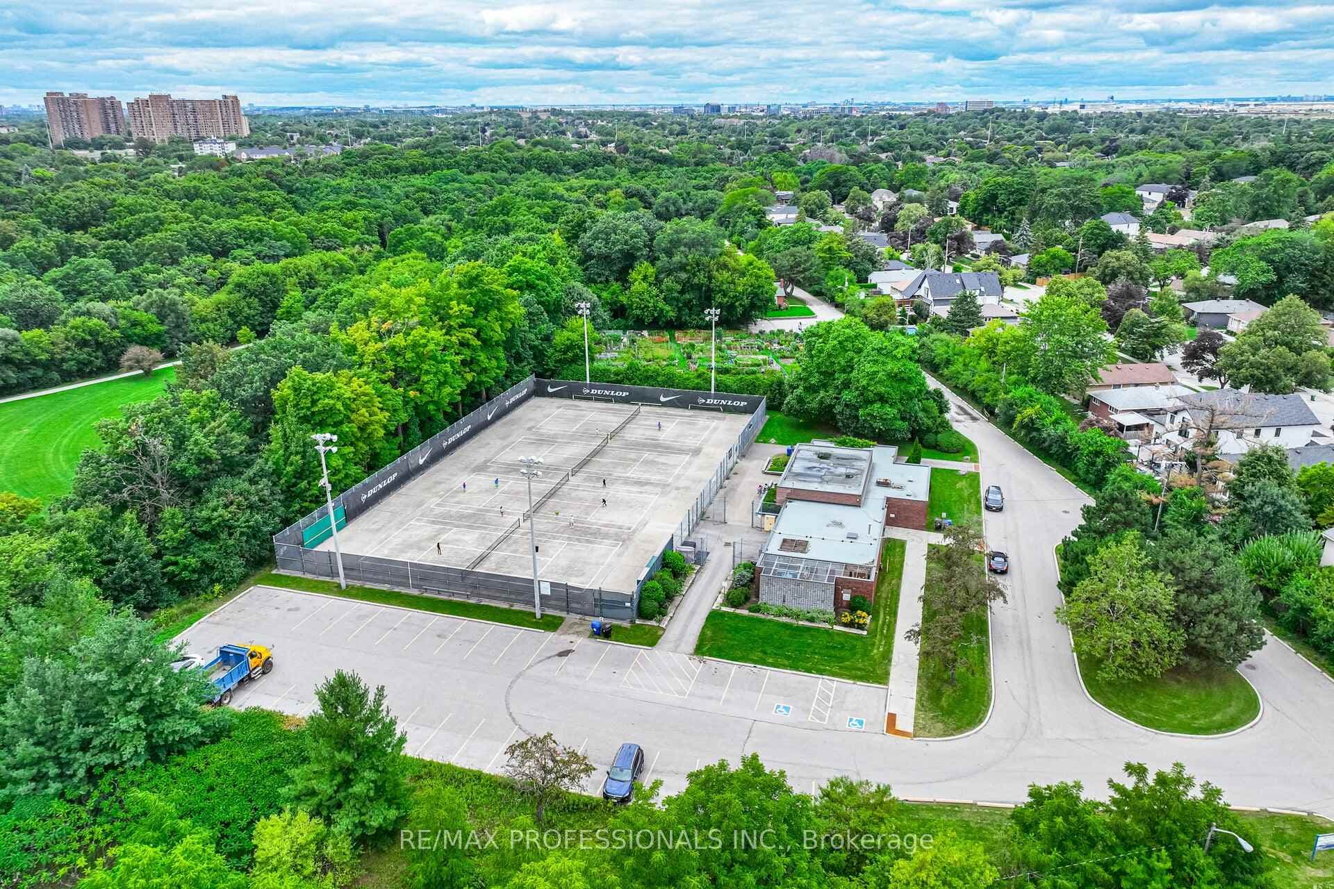 23 Cotman Crescent photo 42