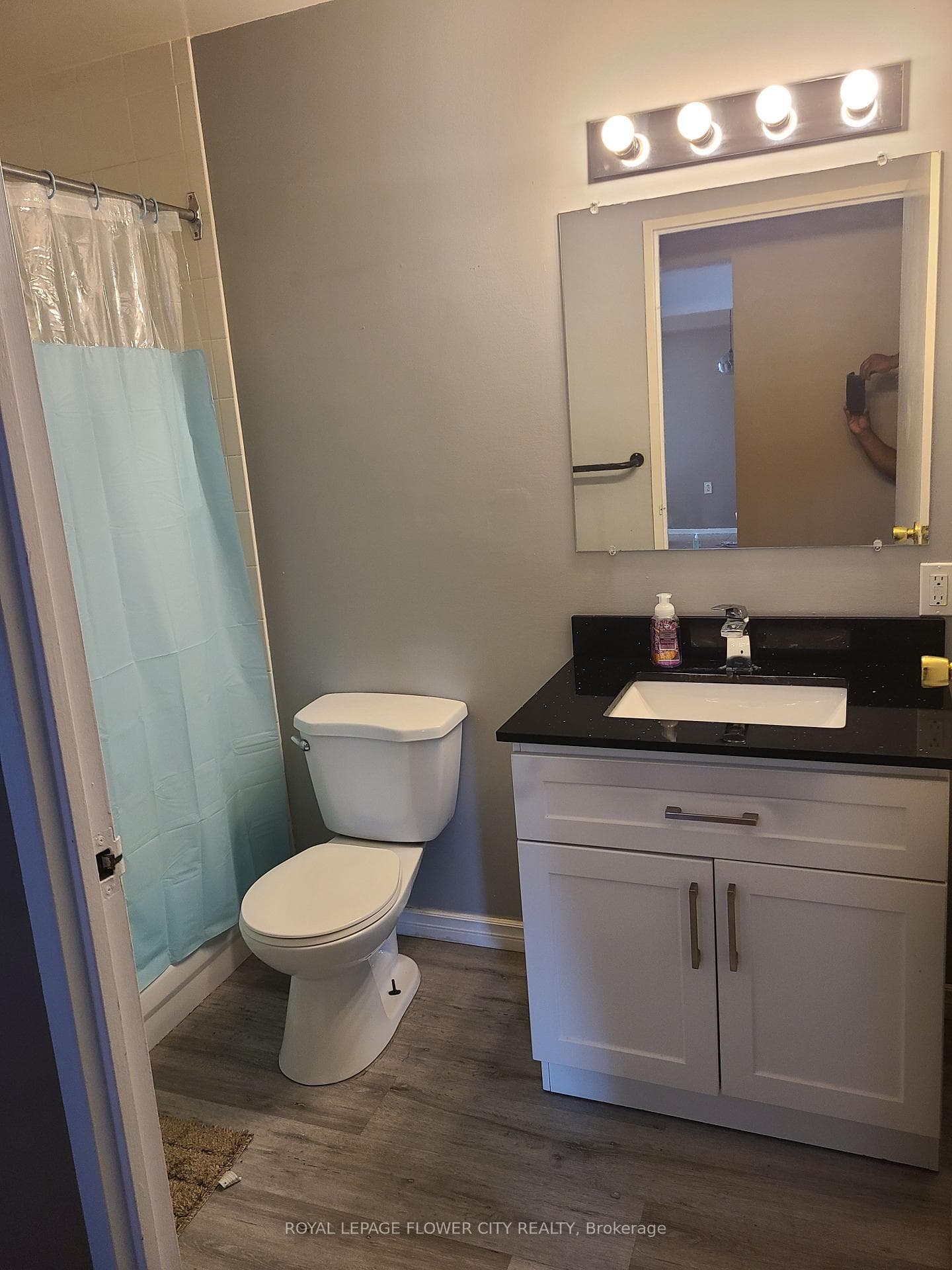 860 Commissioners Road Unit 707 photo 16