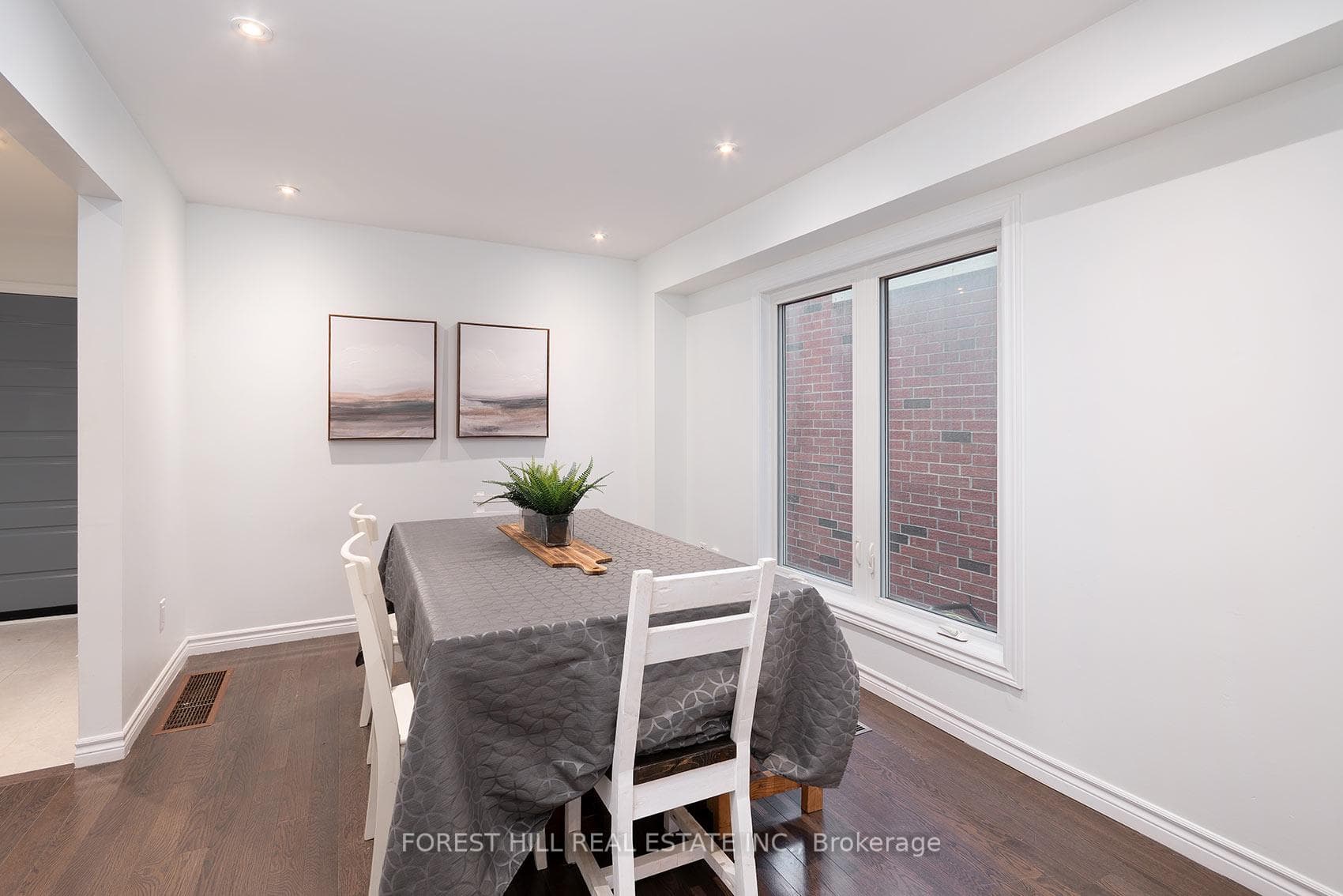 28 Lansbury Court photo 16