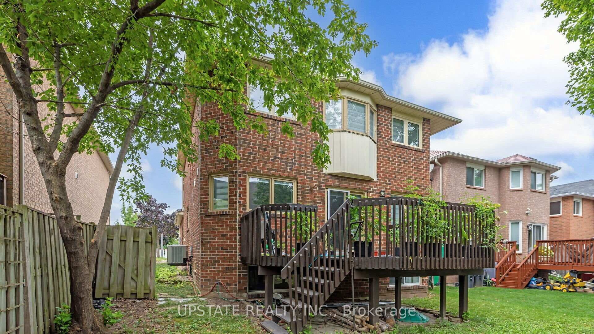 2262 Yorktown Circle photo 32