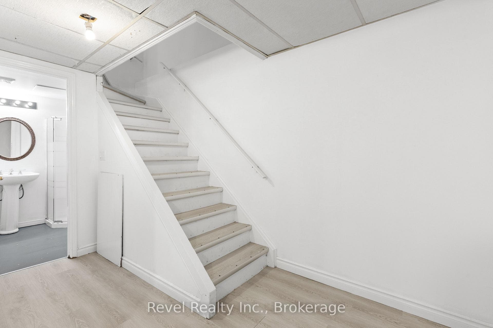 123 Albert Street photo 30