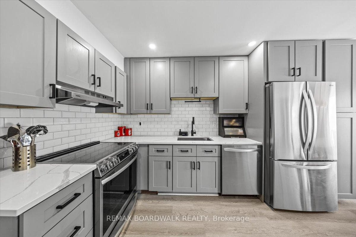 294 Valade Crescent photo 13