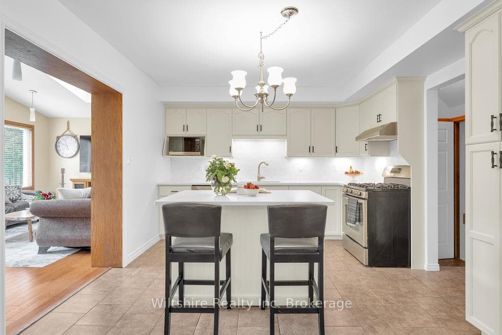 38 Cavanaugh Crescent photo 11